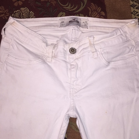 ✅White Hollister Jeans - Picture 3 of 8